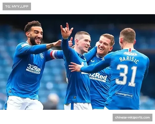 流浪者队后卫带伤坚持完赛 展现欧联杯赛场拼搏精神